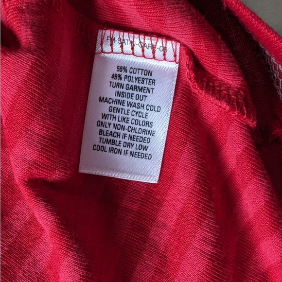 Red L/S Holiday Tee Snowflakes  XL - Picture 4 of 10